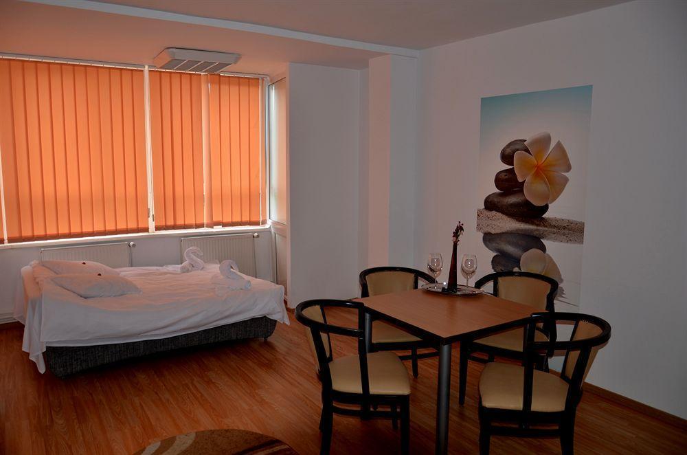 Aparthotel Zorilor Cluj-Napoca Exterior foto